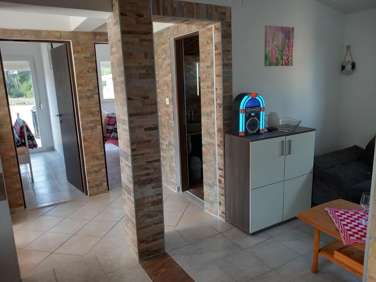 Familien Ferienhaus Vir Croatia 150M Strand Restaurant Einkaufen Buitenkant foto