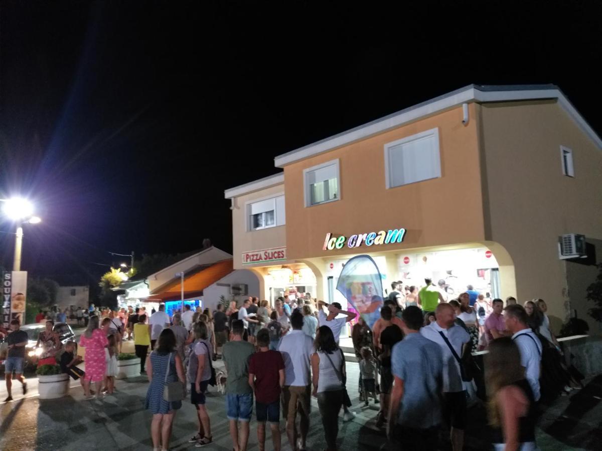 Familien Ferienhaus Vir Croatia 150M Strand Restaurant Einkaufen Buitenkant foto