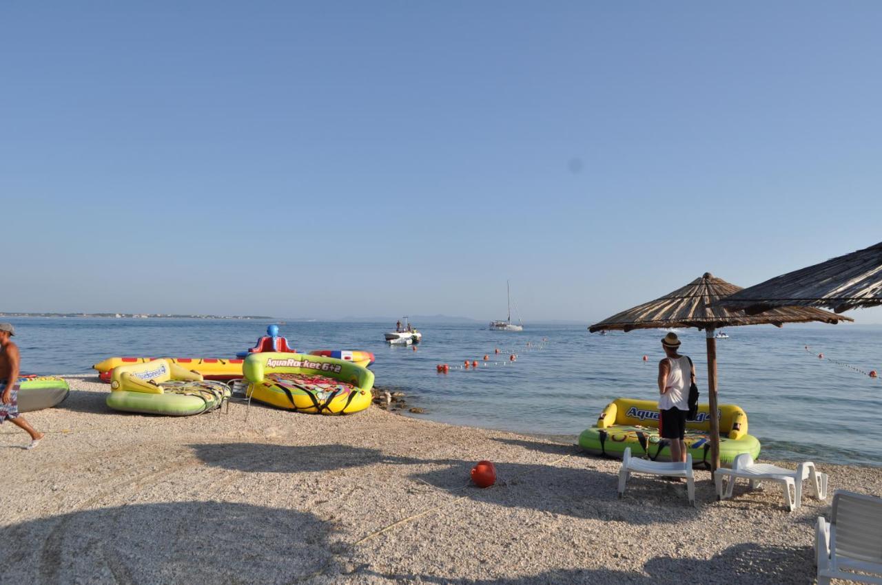 Familien Ferienhaus Vir Croatia 150M Strand Restaurant Einkaufen Buitenkant foto
