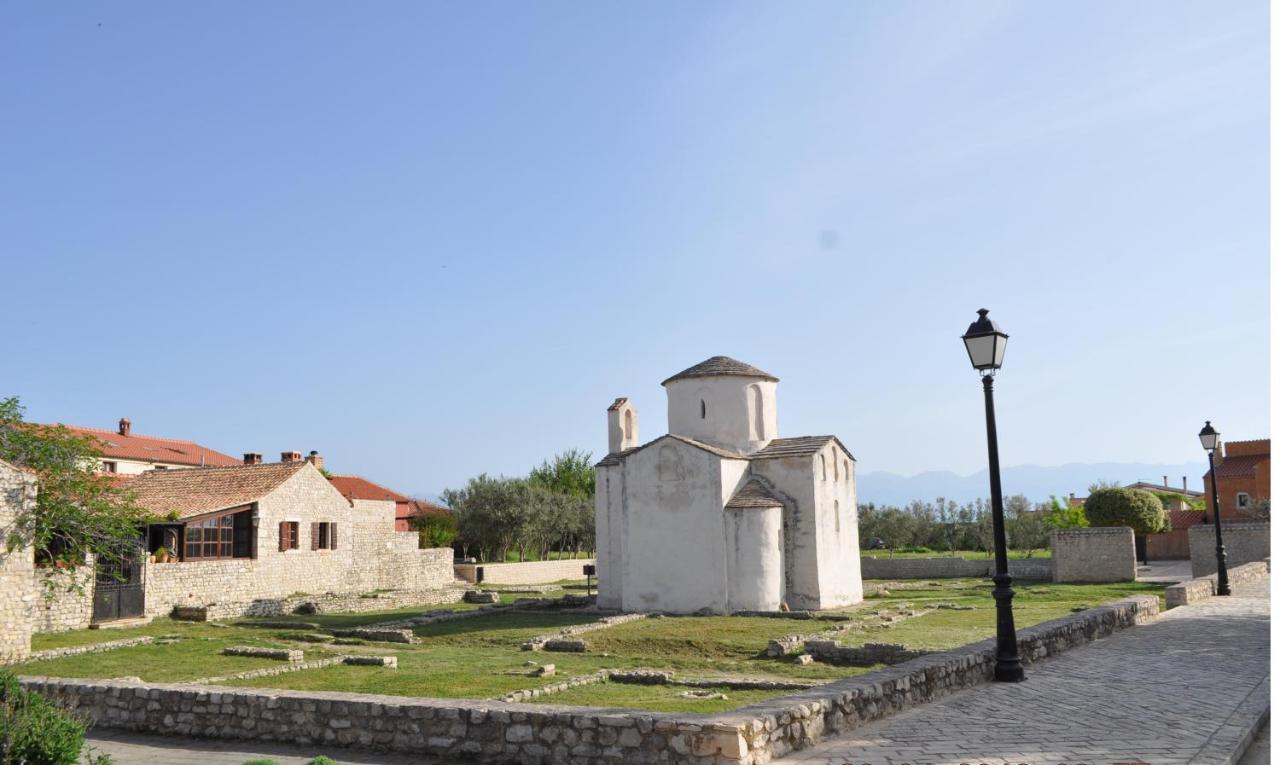 Familien Ferienhaus Vir Croatia 150M Strand Restaurant Einkaufen Buitenkant foto